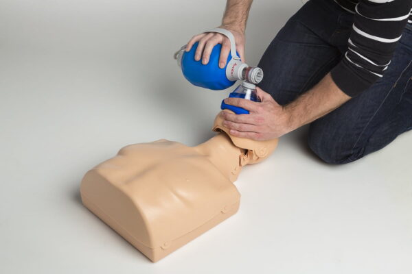 PRACTI MAN AD Fantom BLS/AED, dorosły/dziecko z torbą/matą treningową - obrazek 4
