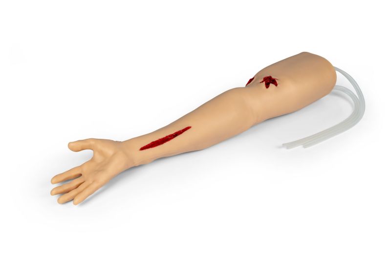 Ramię z krwawiącymi ranami - Trauma Tina